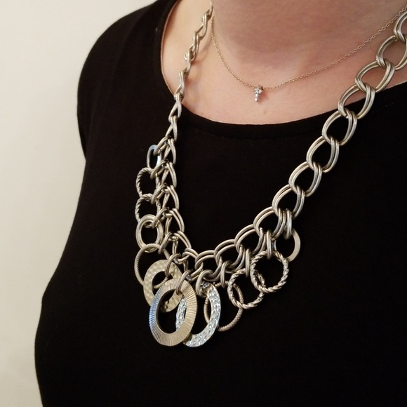 Jewelry - Silver disk statement necklace. Double link chain